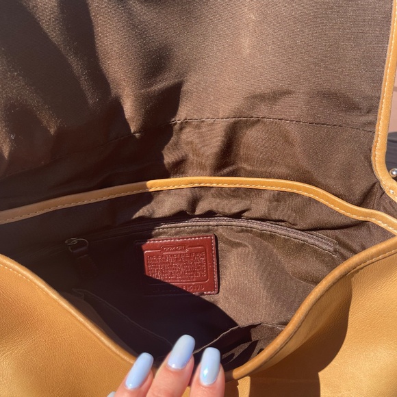 Coach Shoulder Bag Legacy Leather Flap Style F15170 Tan Convertible Cross Body - Picture 3 of 7